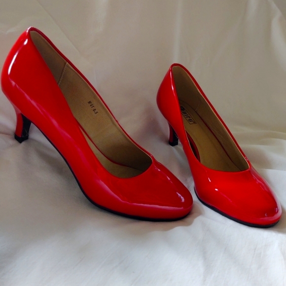 DIDIFU CHRISTMAS RED PATTON LEATHER PUMP - Picture 2 of 5